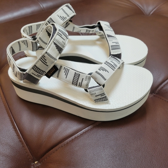 Teva Platform Sandals - Picture 2 of 10